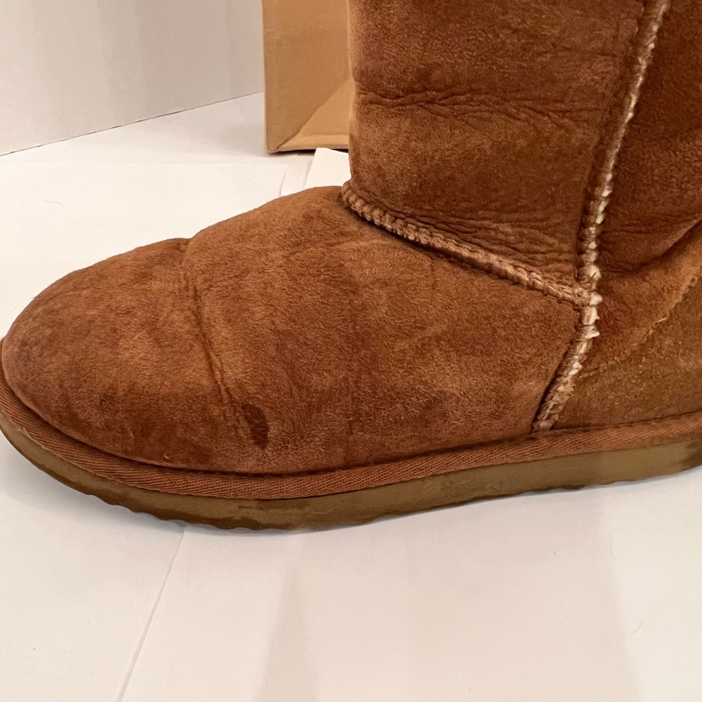 Ugg Chestnut Classic Tall women’s shearling boots, size 8 (style 5815). - Picture 11 of 11